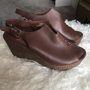 Crown Vintage Wedge Sandals